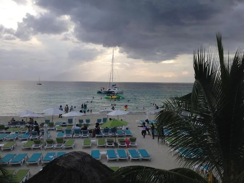 Pure Oasis Resort Negril 3*,